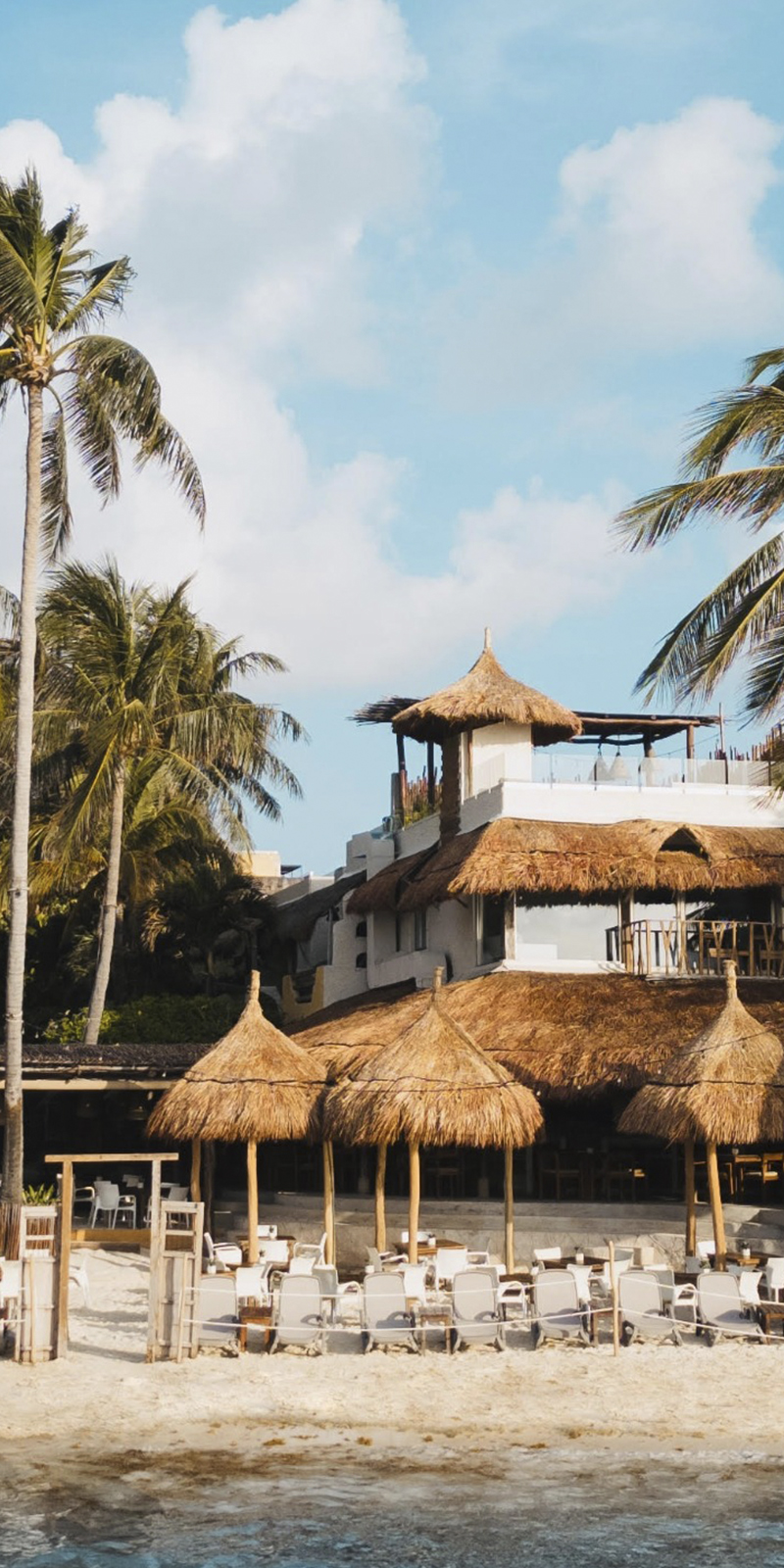 Lido Cocina de Playa, ambiente relajante en la playa