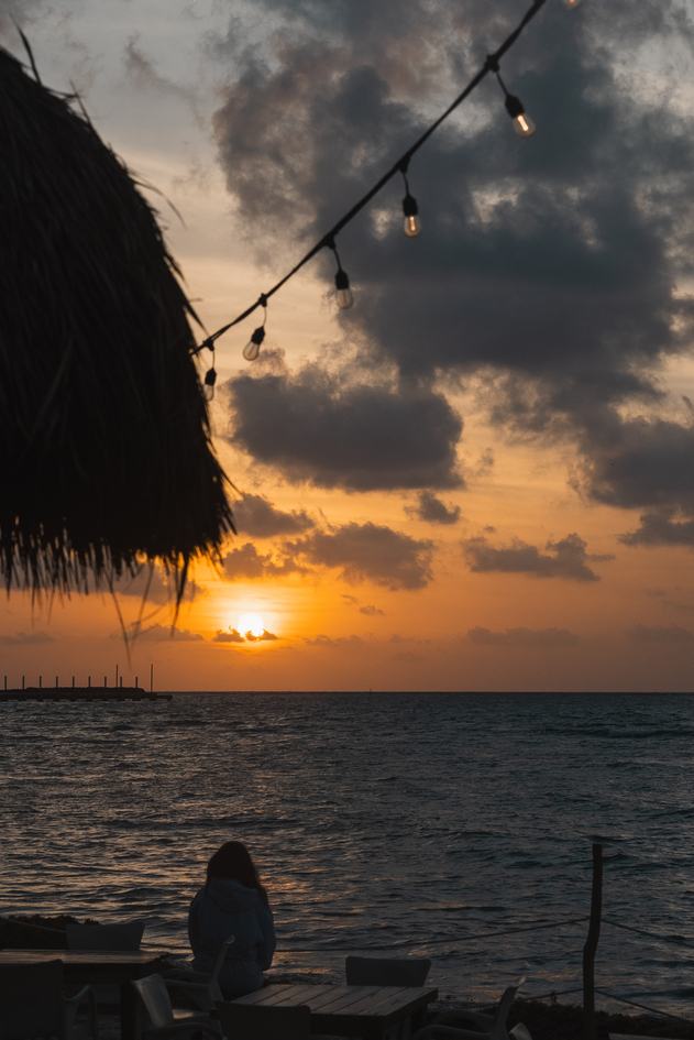 Lido Cocina de Playa, ambiente relajante en la playa
