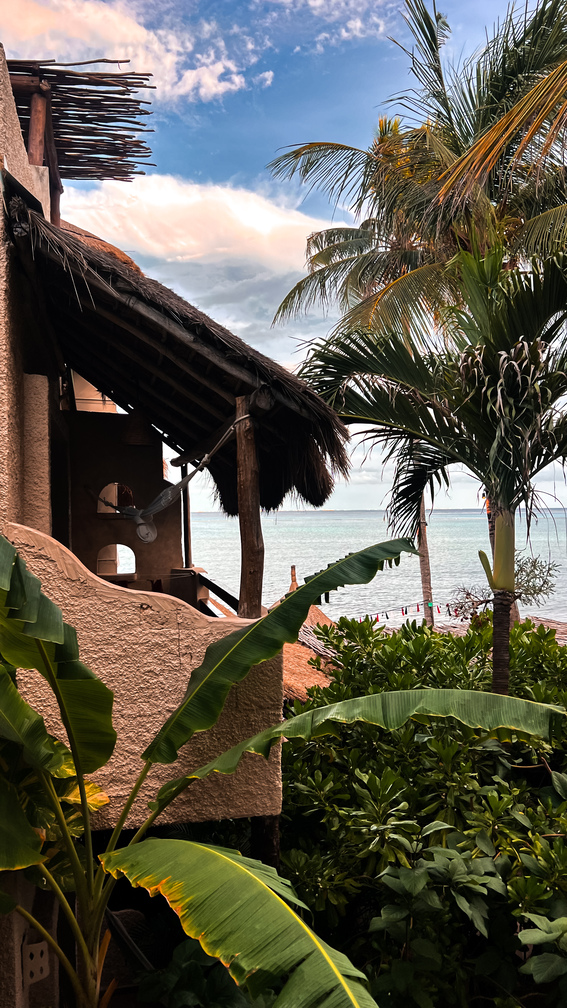 Lido Cocina de Playa, ambiente relajante en la playa